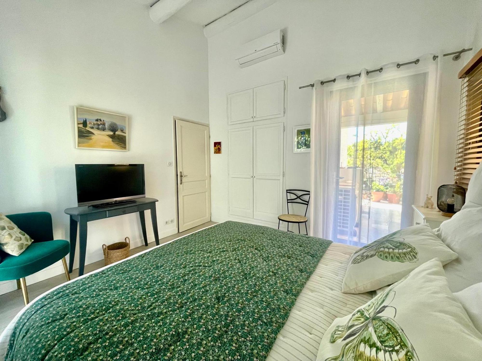 Les Cistes Bed & Breakfast มัลล์มอร์ ภายนอก รูปภาพ
